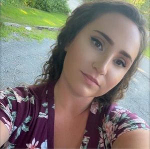 Meet your Posher, Bobbi